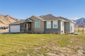 Photo 5 for 1602 E Arrowhead Ln