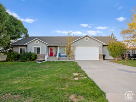 Photo 1 for 1010 S Anna Ekins Memorial Ln