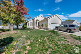 Photo 3 for 154 E Cove Rd