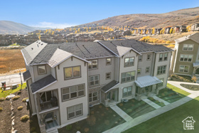 Photo 2 for 1046 W Cattail Ct #E3