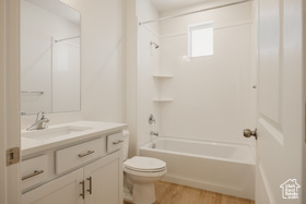 Photo 5 for 247 E 1825 North #5