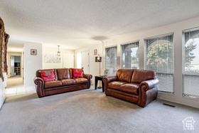 Photo 4 for 5104 Shawnee Ln