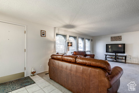 Photo 3 for 5104 Shawnee Ln