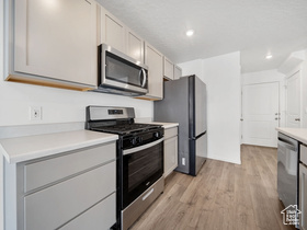 Photo 3 for 1833 N Blue Iris Ave #1073