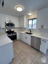 Photo 6 for 704 W Daisy Ln
