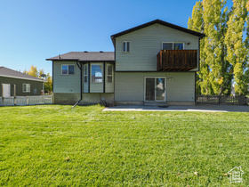 Photo 4 for 133 N Lakeview #39