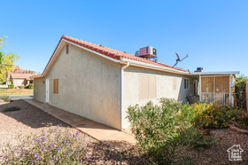 Photo 4 for 524 E Oasis Dr