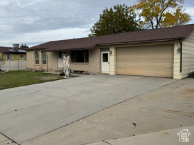 Photo 3 for 3605 S Bannock St