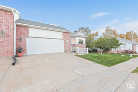 Photo 2 for 558 S Oak Ln