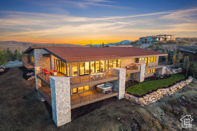 Photo 4 for 3733 E Aspen Pt