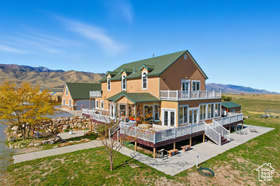 Photo 2 for 4768 E Hickman Canyon Rd