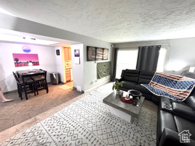 Photo 2 for 576 E Vine St #3B