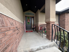 Photo 4 for 818 N 2625 West