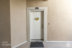 Photo 5 for 182 W Springview Dr