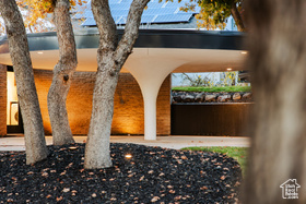 Photo 2 for 2777 E Comanche Dr