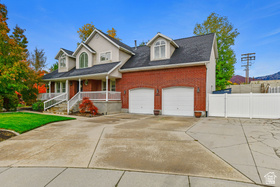 Photo 2 for 2201 E Pink Coral Cir