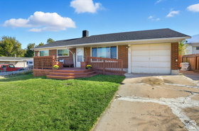 Photo 1 for 360 Lakeview Ave