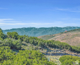 704 E Canyon Gate Rd MLS #2119884