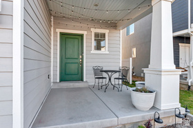 Photo 4 for 1137 E Commodore Ln #43