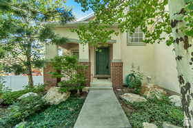 Photo 3 for 427 E Parowan