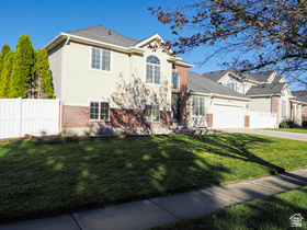 Photo 2 for 6482 S Gold Metal Dr