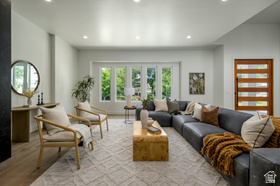 Photo 6 for 1958 E Longview Dr