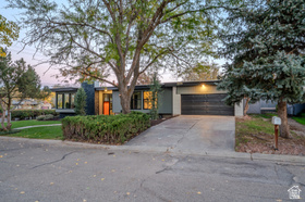 Photo 3 for 2713 E Pebble Glen Cir