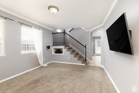 Photo 5 for 1511 W Leonardo Ln #A