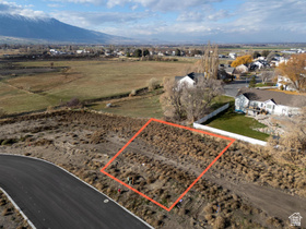 828 W 70 N MLS #2124971