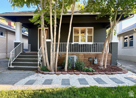 Photo 2 for 328 E Hampton Ave