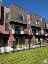 Photo 1 for 598 E Betsey Cv #19