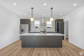 Photo 5 for 598 E Betsey Cv #19