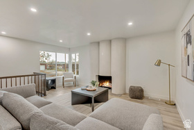 Photo 3 for 821 Nibley Cir