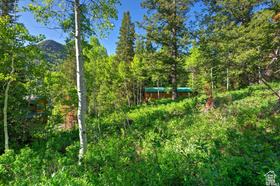 9428 E Elk Haven Rd MLS #2126603