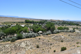 410 N Crestview Dr MLS #2127076