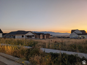 882 E 160 N MLS #2129132