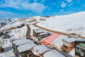 8456 E Copper Crest Rd MLS #2130888