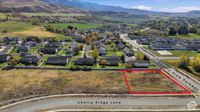 636  Cherry Ridge Ln MLS #2140068