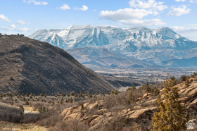 8665 E Lake Rd MLS #2140073