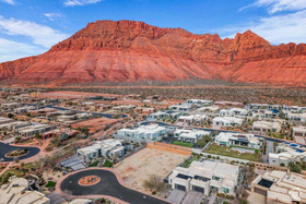 633 E Flint Rock Cir MLS #2141421