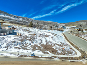 3922 E Harris Way MLS #2142756