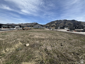 1241 E Talmage Ln MLS #2143177