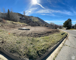 4662 N Windsor Dr. MLS #2143551