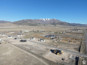 2805 W Browns Mdw MLS #2143743