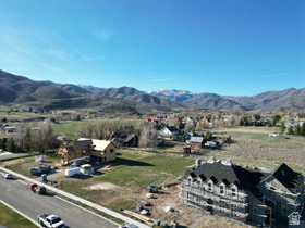 212 W Bridlewood Ln MLS #2147977