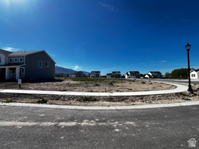 630 E 2475 N MLS #2151898