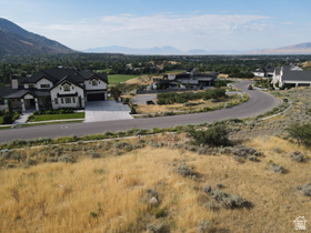 102 E Deer Ln MLS #2152961