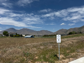 586  Diamond Ridge Dr MLS #2158490