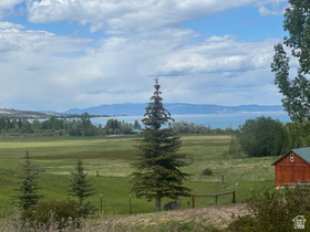 1545 N Mackinaw Way MLS #2160216