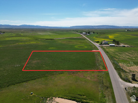 638  Lanark Rd MLS #2160294